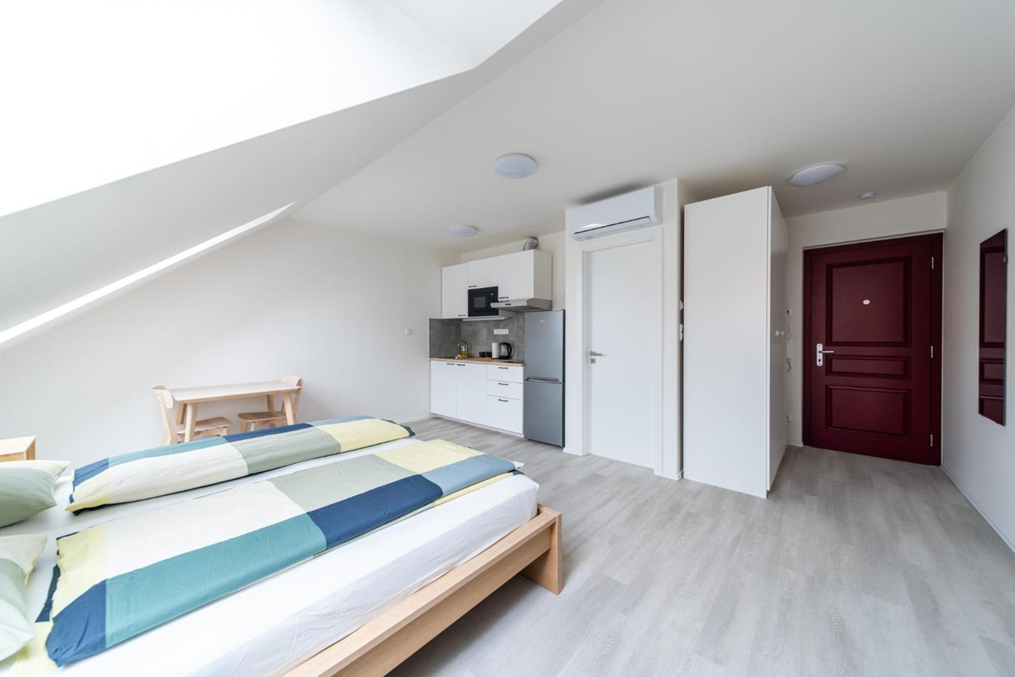 Apartments Borivojova 63 ปราก ภายนอก รูปภาพ