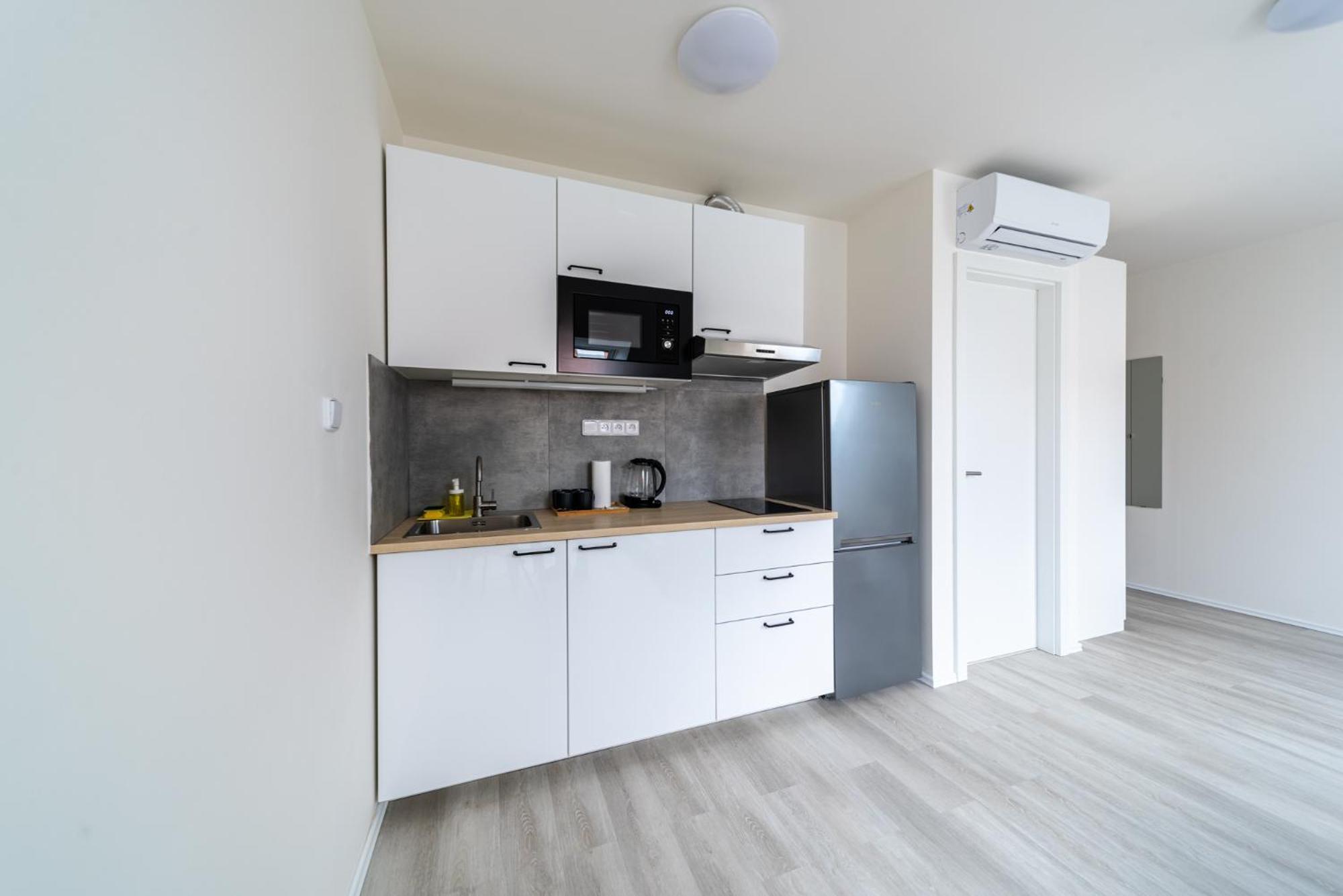Apartments Borivojova 63 ปราก ภายนอก รูปภาพ