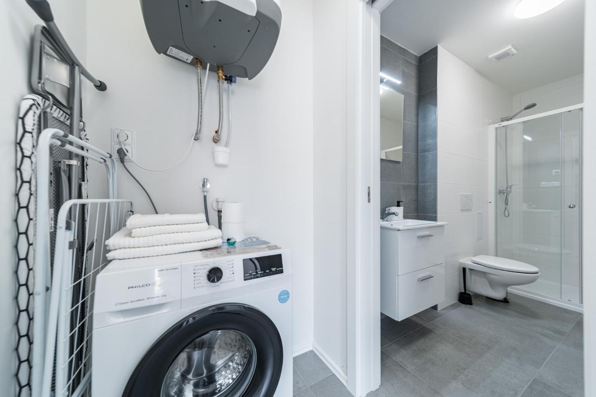 Apartments Borivojova 63 ปราก ภายนอก รูปภาพ