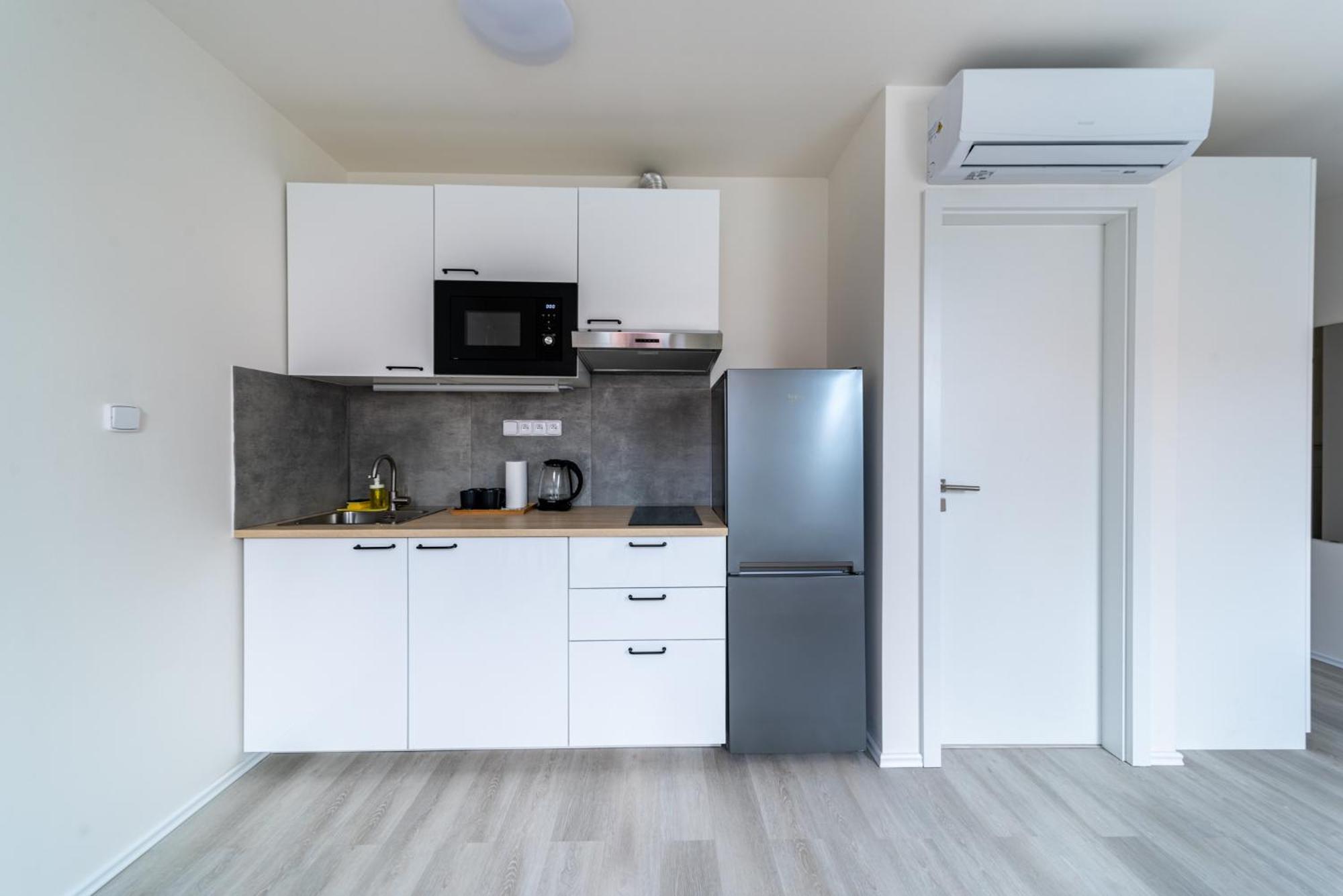 Apartments Borivojova 63 ปราก ภายนอก รูปภาพ