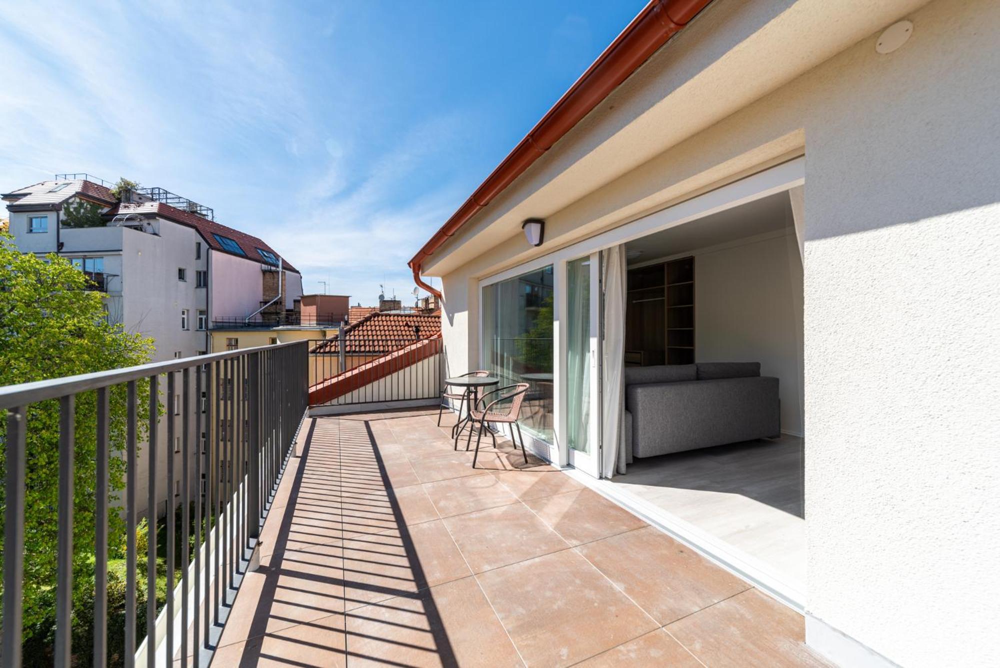 Apartments Borivojova 63 ปราก ภายนอก รูปภาพ