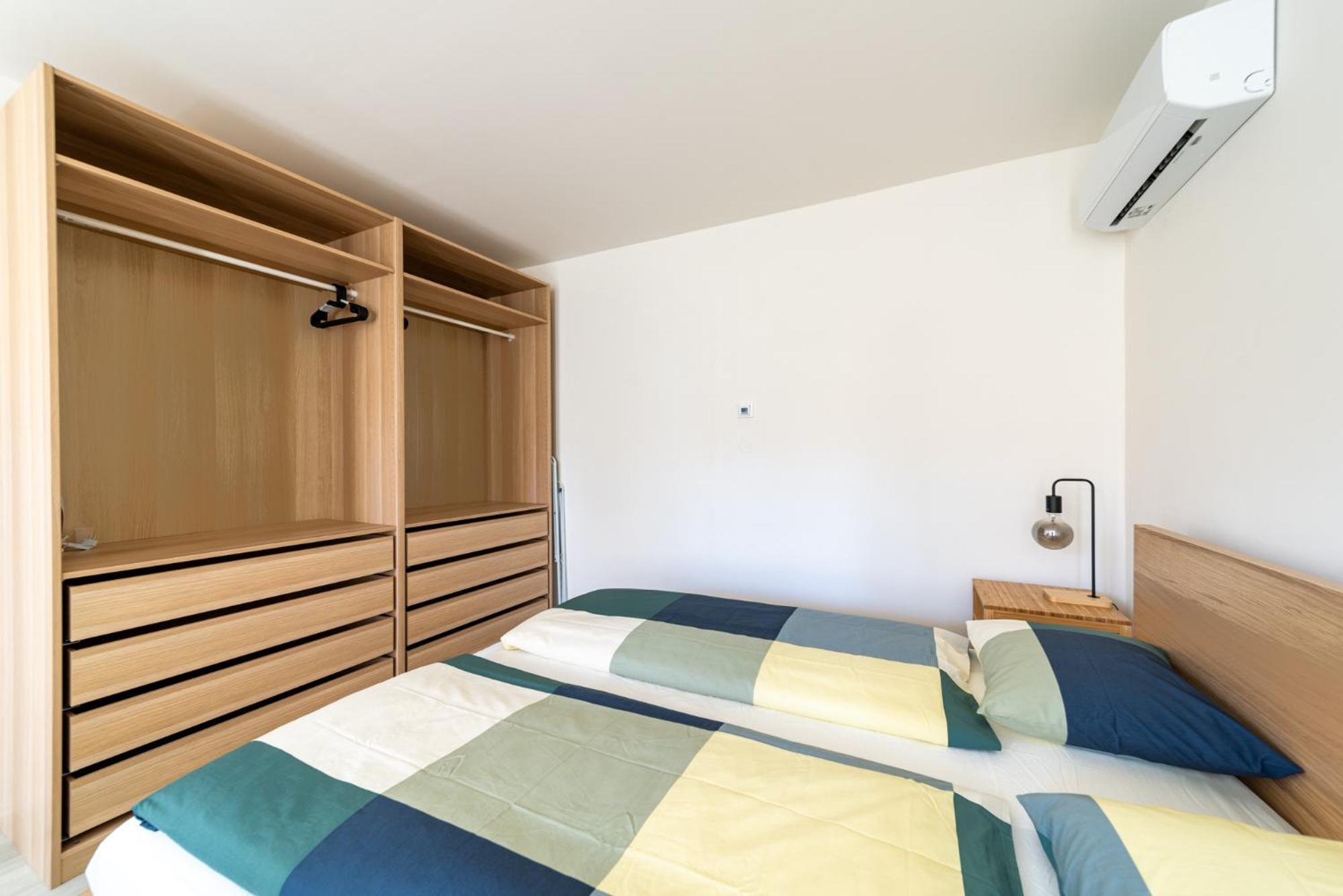 Apartments Borivojova 63 ปราก ภายนอก รูปภาพ
